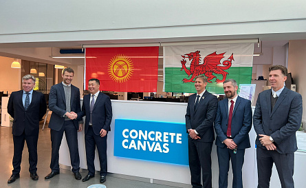 Concrete Canvas встретились с Премьер-министром Кыргызской Республики в Великобритании